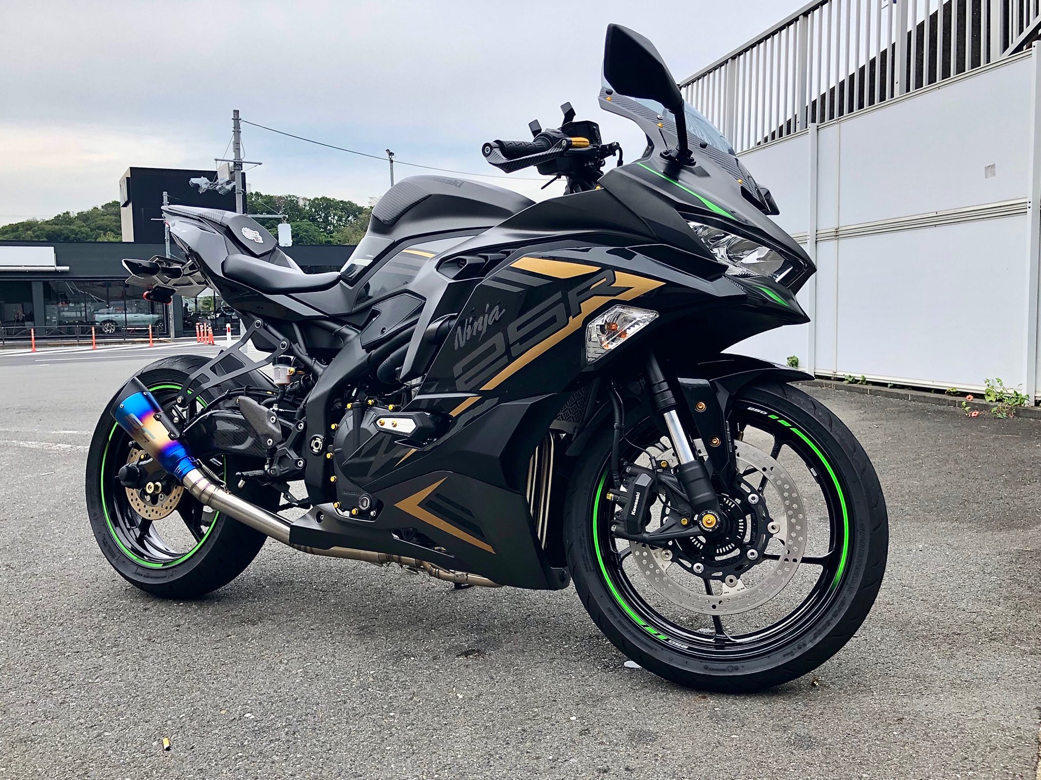 手到病自除 Comparison impressions after replacing the rear suspension
