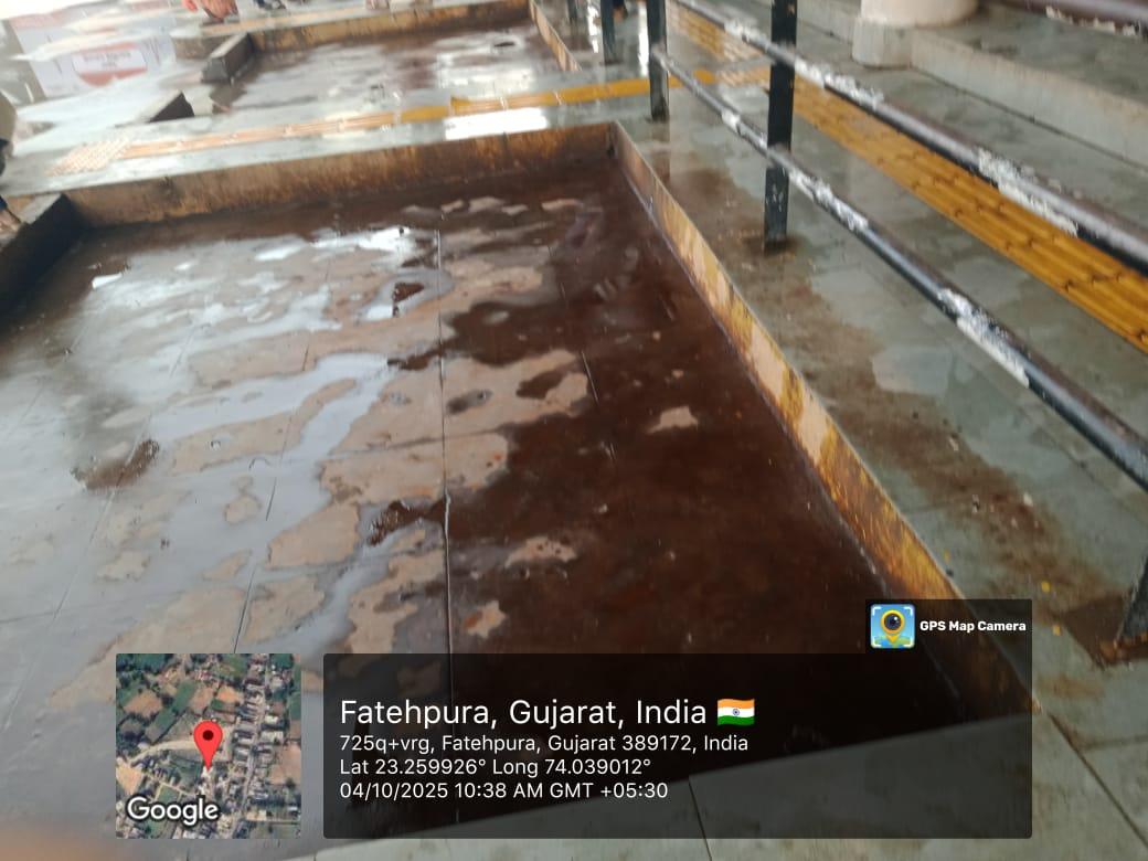 GSRTCDCGodhra's tweet image. સ્વચ્છ અને સુંદર એટલે મારું ફતેપુરા બસ સ્ટેન્ડ, સ્વચ્છતા ના આગ્રહી બનો અને સુંદરતા વધારો.
@CMOGuj @sanghaviharsh @OfficialGsrtc #swachhotsav #SwachhataHiSeva2025 #Nirmalgujarat