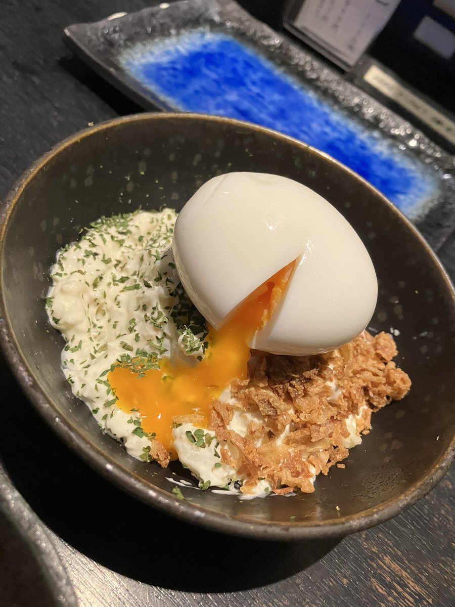 ひさしぶりの、がっこタルタルポテトサラダ。毎回たのんでしまう。美味い！