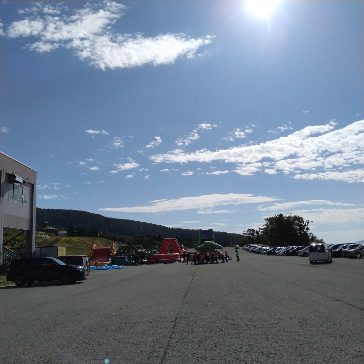 tomo69rock's tweet image. 週末の田沢湖スキー場🎿賑わっています🚵駒ヶ岳頂上紅葉🍁いいね👍️
＃blue813 ＃sanisata ＃acbfm ＃サタレジェ ＃vibes813