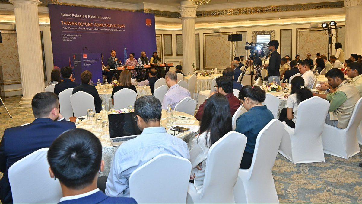 lakshmyrkrish's tweet image. Privileged to speak at an eminent panel on #India–#Taiwan cooperation on emerging technologies hosted by @CSDR_India.

The session featured a keynote by Prof @MohanCRaja and was expertly moderated by Dr @HappymonJacob. 

 @orfonline