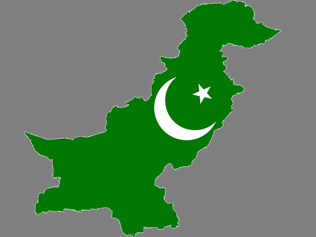 lowkeyaryaa's tweet image. Mention two things you LIKE about Pakistan