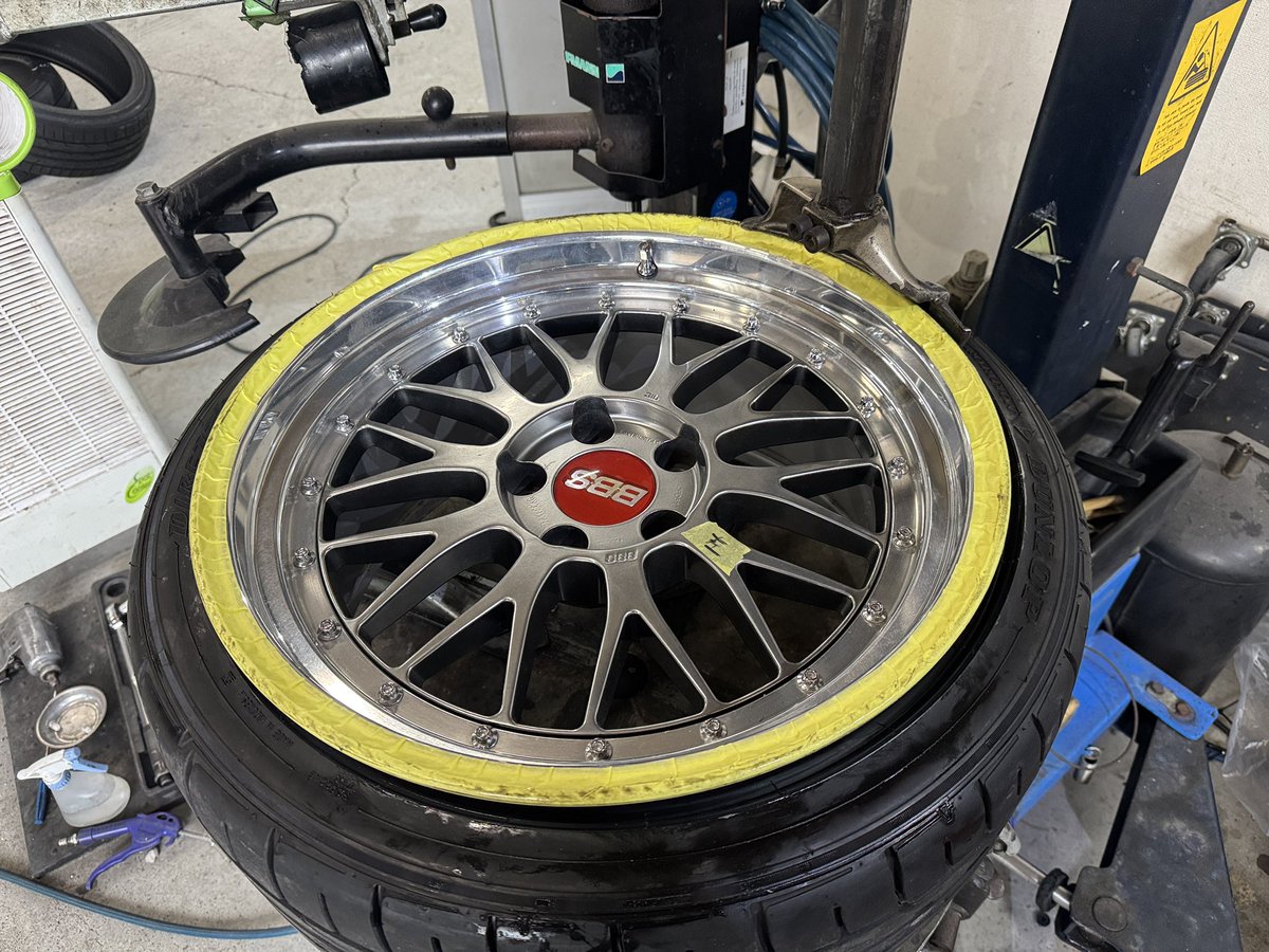 210クラウン‼️ オイル、エレメント交換
30アルファード‼️ オイル交換
スタッドレスもお預かりと⛄️準備完了
BBS  LM‼️ タイヤ交換
#広島タイヤ交換
#持込タイヤ交換
#タイヤ裏組
#広島オイル交換
#ロジックラボ