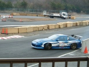 Images of various cars tweet media
