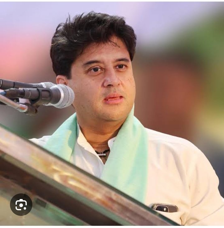 जानकारी के लिए बता दूँ *भारत का मसहूर राजघराना सिंधिया परिवार भी ओबीसी वर्ग में आता है।*

सिंधिया परिवार मुगल काल से राजगद्दी पर आसीन हैं।अब सवाल ये उठता है क्या इनका भी शोषण ब्राह्मणों ने किया था।