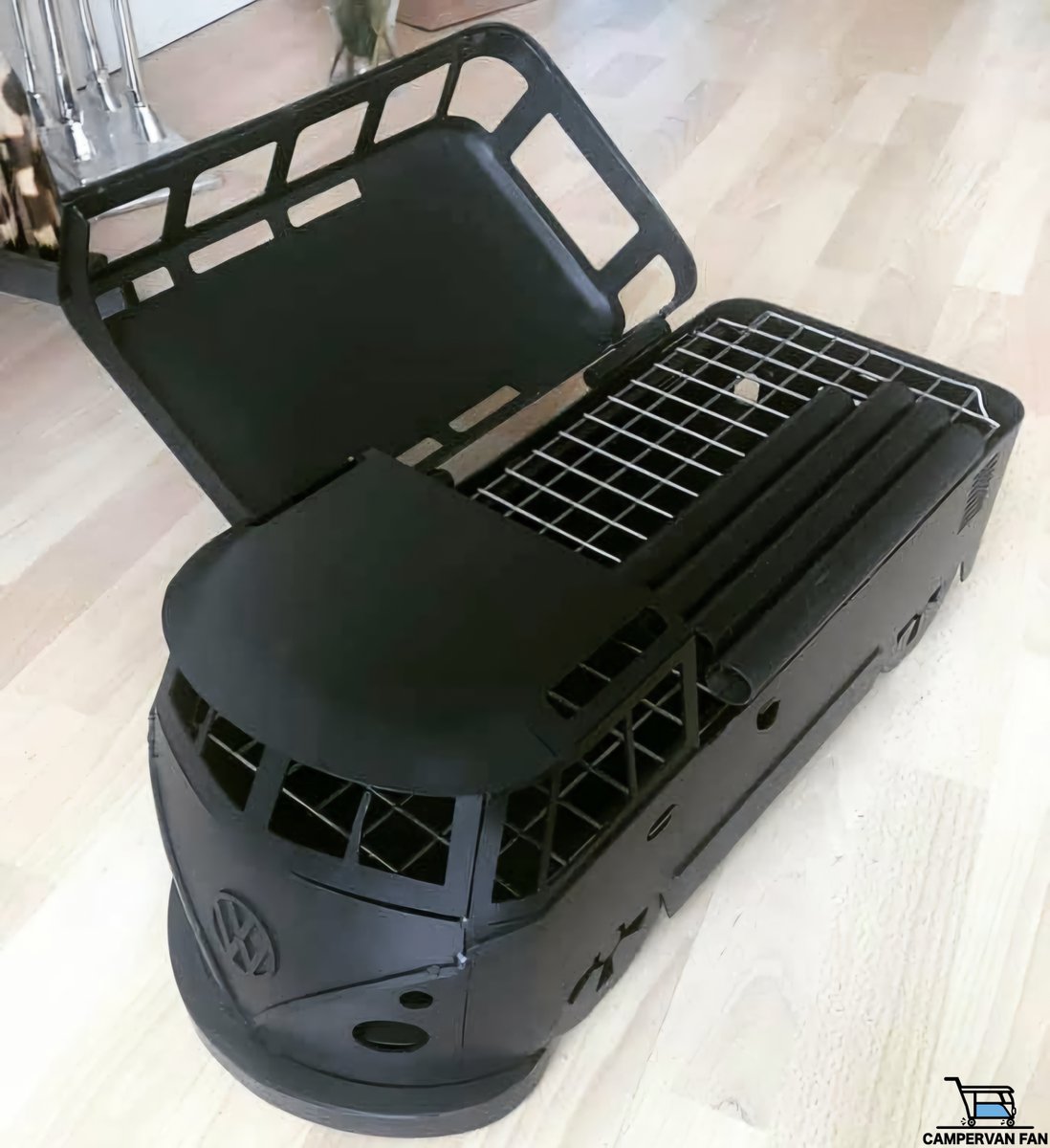 CamperFanPAGE's tweet photo. Fire up the grill, Dave Cooper! 🔥 #CustomGrill https://t.co/F9a6ASkgZ3