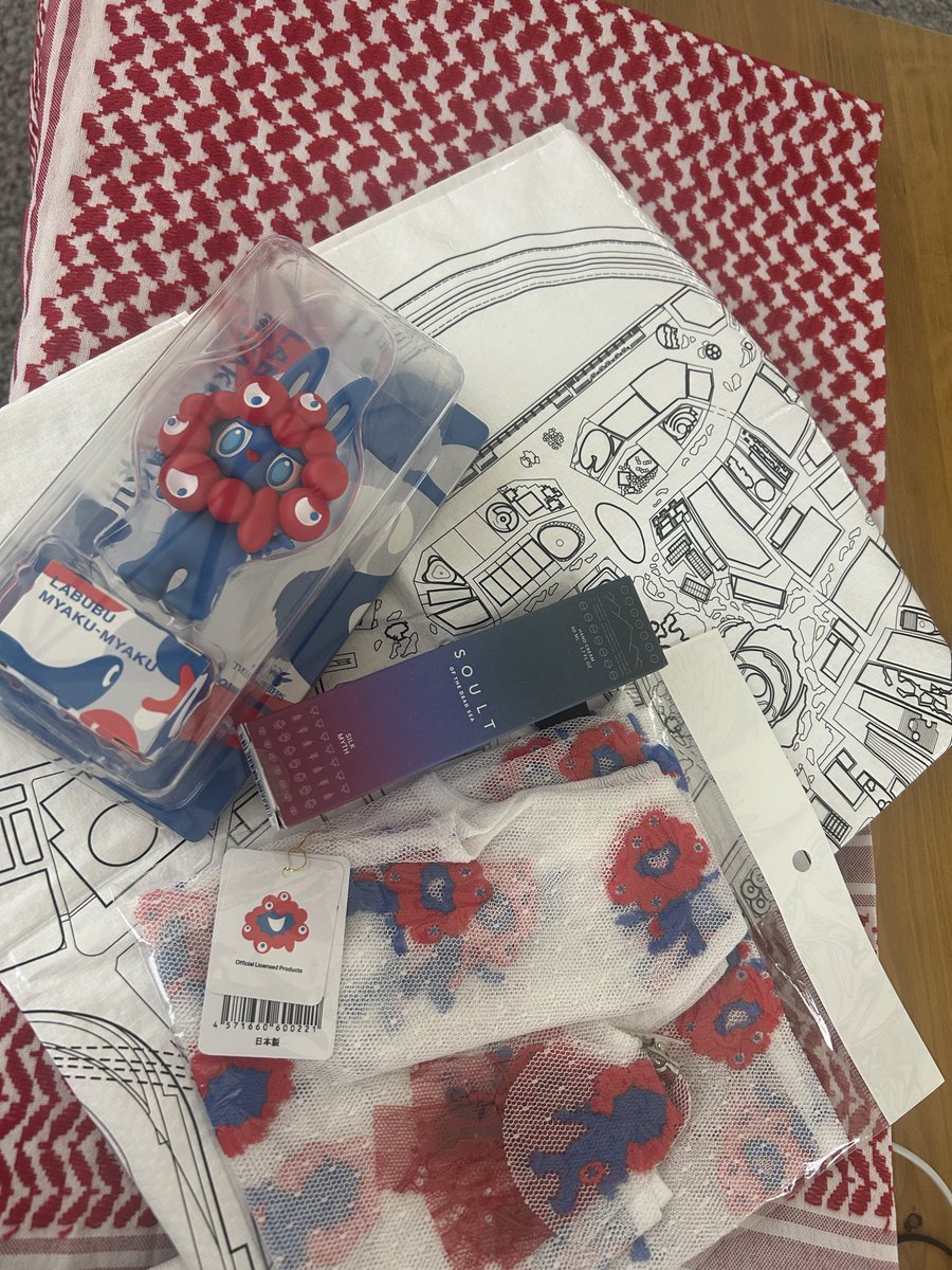 ♦︎さん専用　ラブブ4つ ピンで愛を！」新しいラブブお店の新作が到着