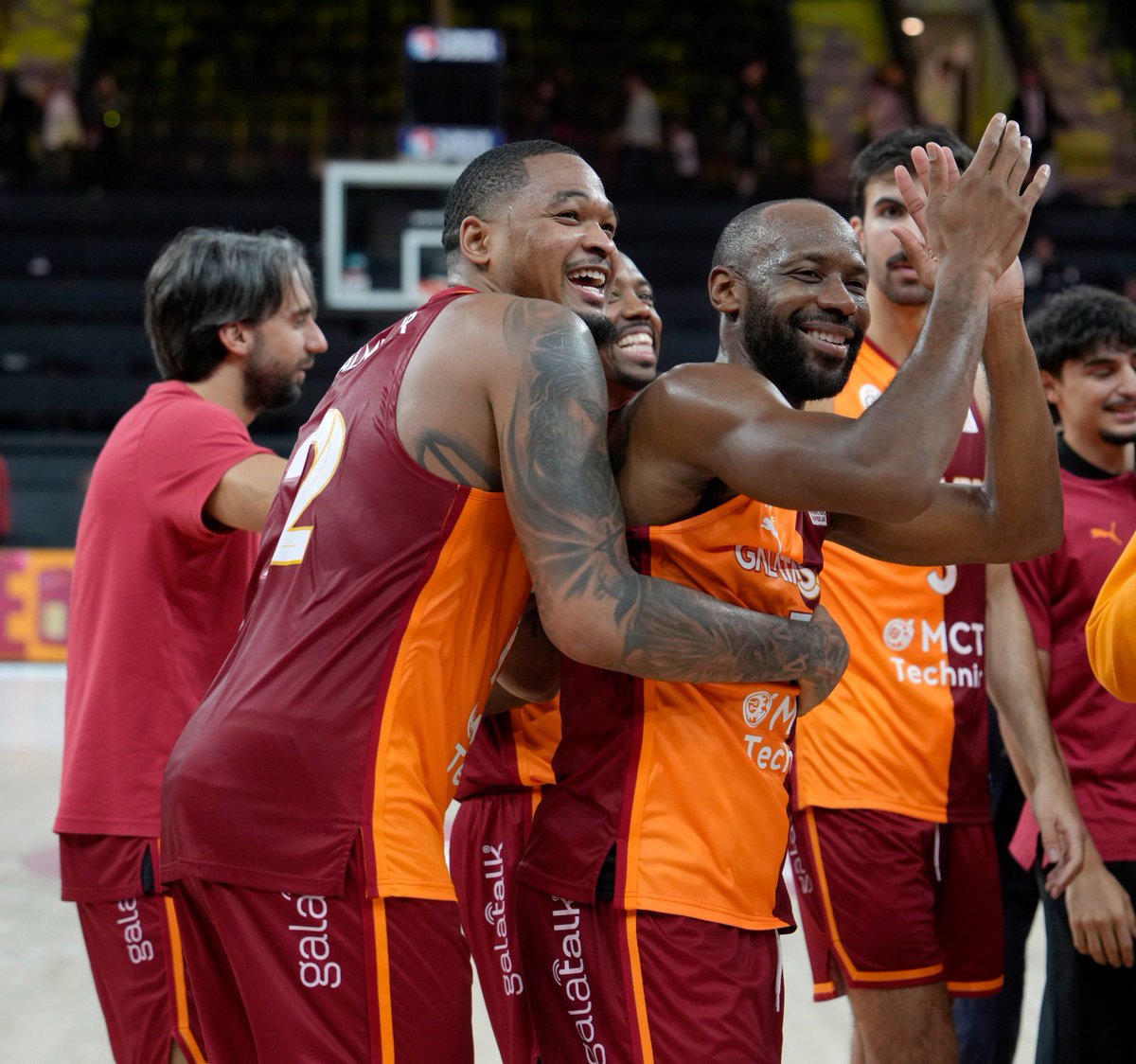 Günaydın #Galatasaray Ailesi