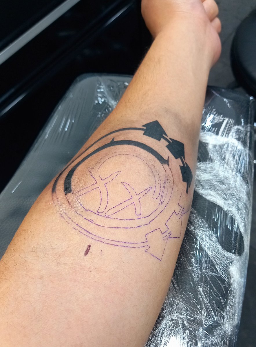 danmf22's tweet image. Life is too short to last long. 🍂 @blink182 #BoredToDeath