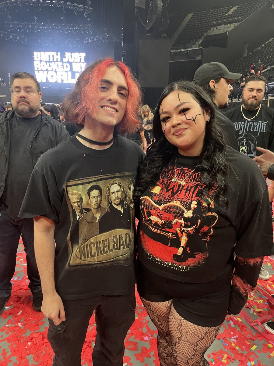 Lannie🌻 tweet media