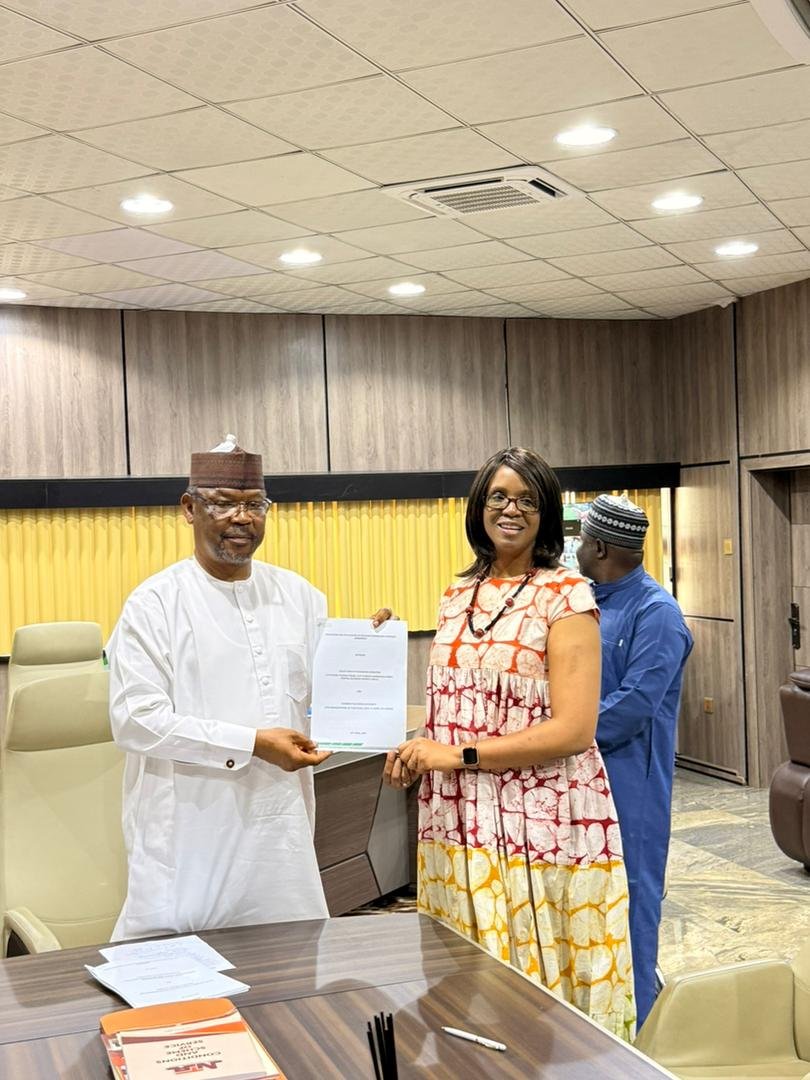 Good news!

We are thrilled to announce that we have formalised our partnership with <a href="/NTANewsNow/">NTANetwork</a> through the signing of a MoU to advance &amp; promote Solutions Journalism in Nigeria.

This marks a crucial step in strengthening impactful, solutions-focused reporting in the country.