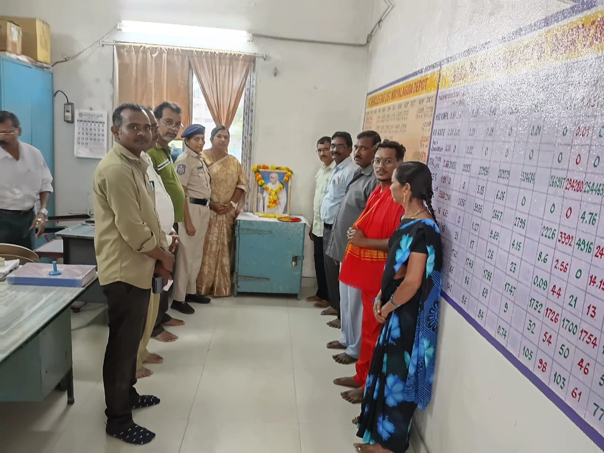 mlgdmtsrtc's tweet image. Gandhi Jayanti celebration at miryalaguda depot #tgsrtc#nalgonda