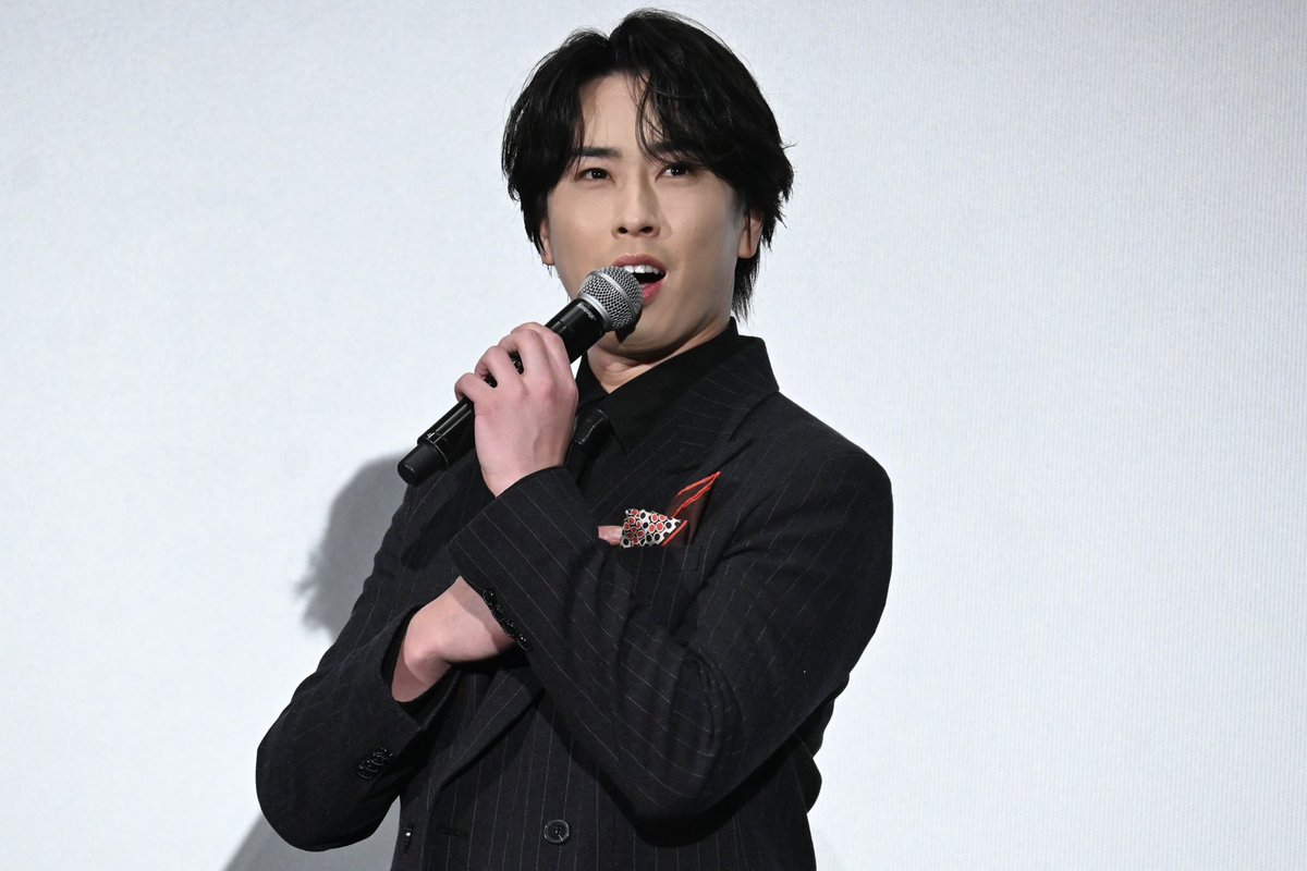 【なぁ様お取り置き】リトグリ  Man 宮舘涼太 6/20 中日スポーツ なぁ様お取り置き】リトグリ Man 宮舘涼太 6/20 中日スポーツ 宮舘涼太