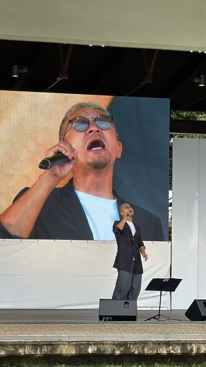 yumefes_info's tweet image. 濱本秀貴さんの歌声に引き寄せられるようにステージへ集まられたお客様様と一緒に素敵なひと時を過ごさせていただきました☺️
ありがとうございました😊
夢フェスまで後８日‼️
お待ちしております🙇
#濱本秀貴 
#グランドチャンピオン 
#歴史フェスティバル 
#奈良新聞社 
#夢フェス 
#明日香村