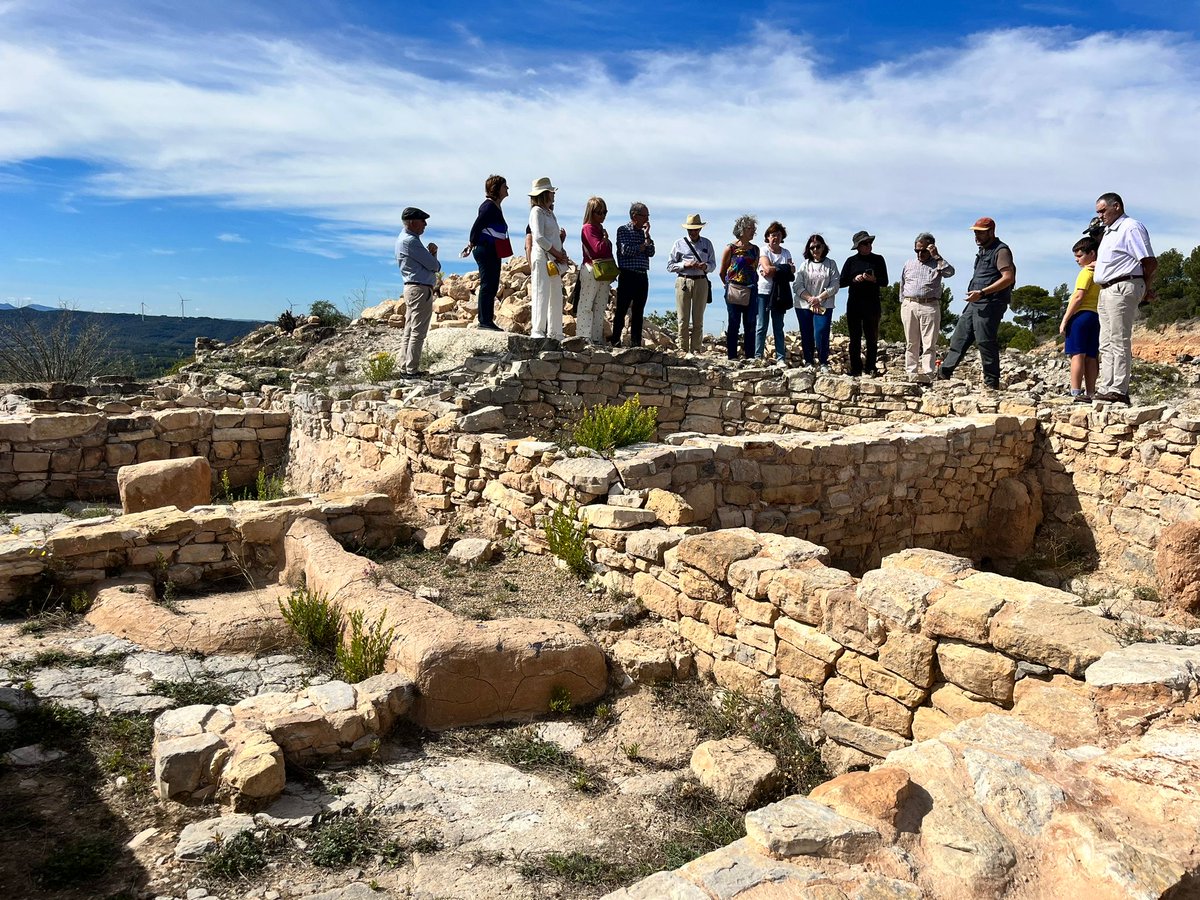 🤩 Avui arrenca el Cap de Setmana Ibèric, una ocasió única per viatjar en el passat!

Descobreix els jaciments d’arreu del país i els pobles que els habitaven amb activitats per a totes les edats.

📆 4 i 5 d'octubre

👉 gen.cat/4mQMnAK
