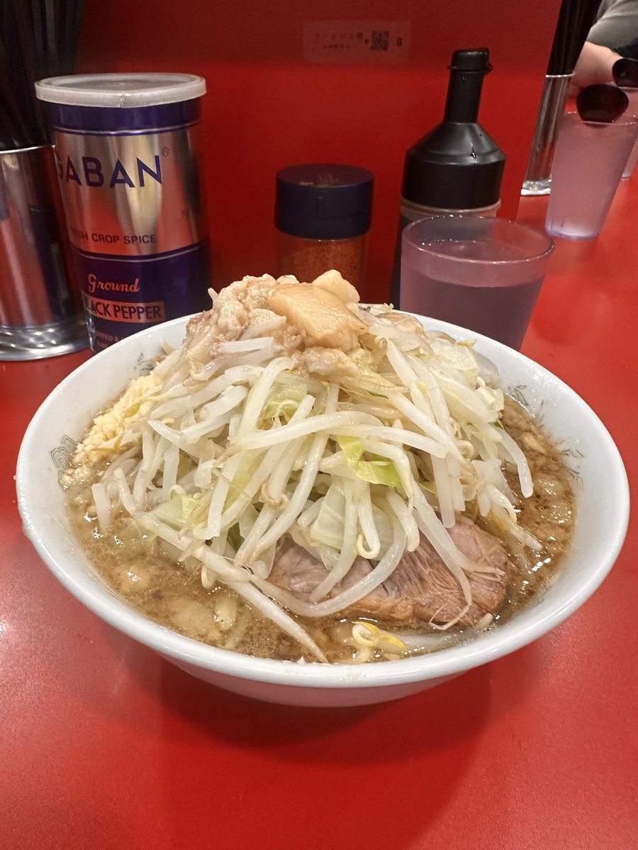 r_i_r_i_k_a_20's tweet image. ラーメン二郎 生田駅前店

最高のご褒美でした！美味しかった！
また行きたいです😊