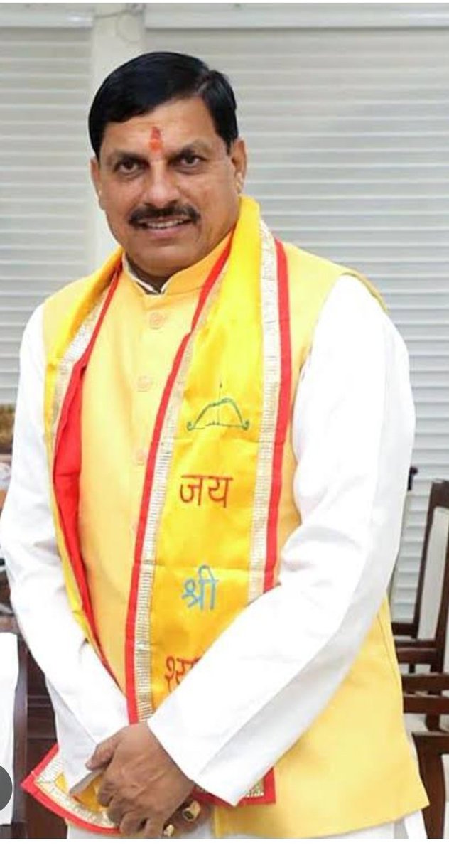 DheerajSon26952's tweet photo. @DamodarSYadav @DrMohanYadav51 @BJP4India @AzadSamajParty @INCIndia @INCMP @jitupatwari @OfficeOfKNath @BhimArmyChief चलने दो 👇🏻
OBC आरक्षण से केवल ब्राह्मणों को ही परेशानी है।✅
#OBC_SUPPORT_मोहन_यादव
#OBC_का_सम्मान_Mohan_Yadav
#भारत_का_कैंसर_ब्राह्मण
#हिंदू_विरोधी_ब्राह्मण https://t.co/T8BW99NCVP