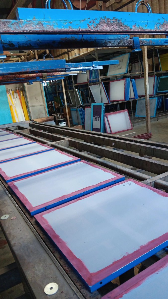 eris_fairest's tweet image. #ScreenPrinting #Mesh_Stretching