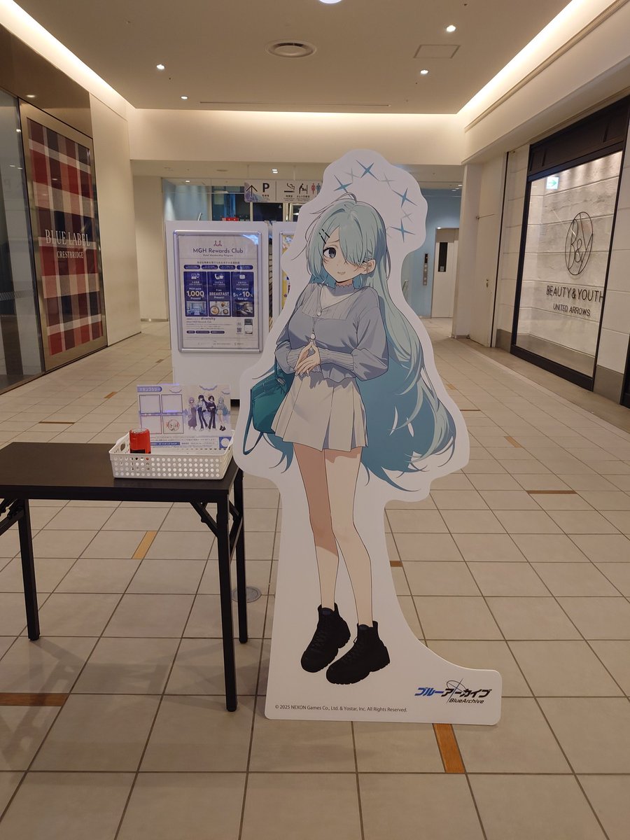 hanku_of_void's tweet image. 今日はブルアカのスタンプラリー行ってた