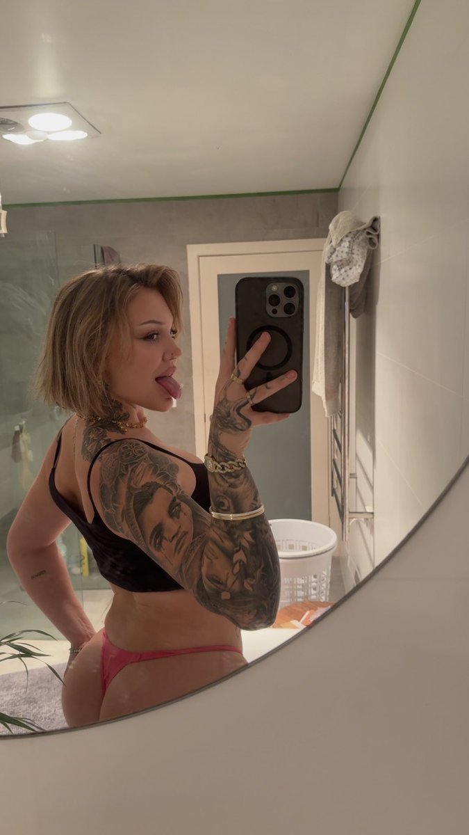 Amber 𓆩⚝𓆪 tweet media