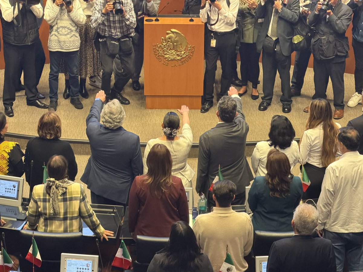 Carlos García de Alba tweet media