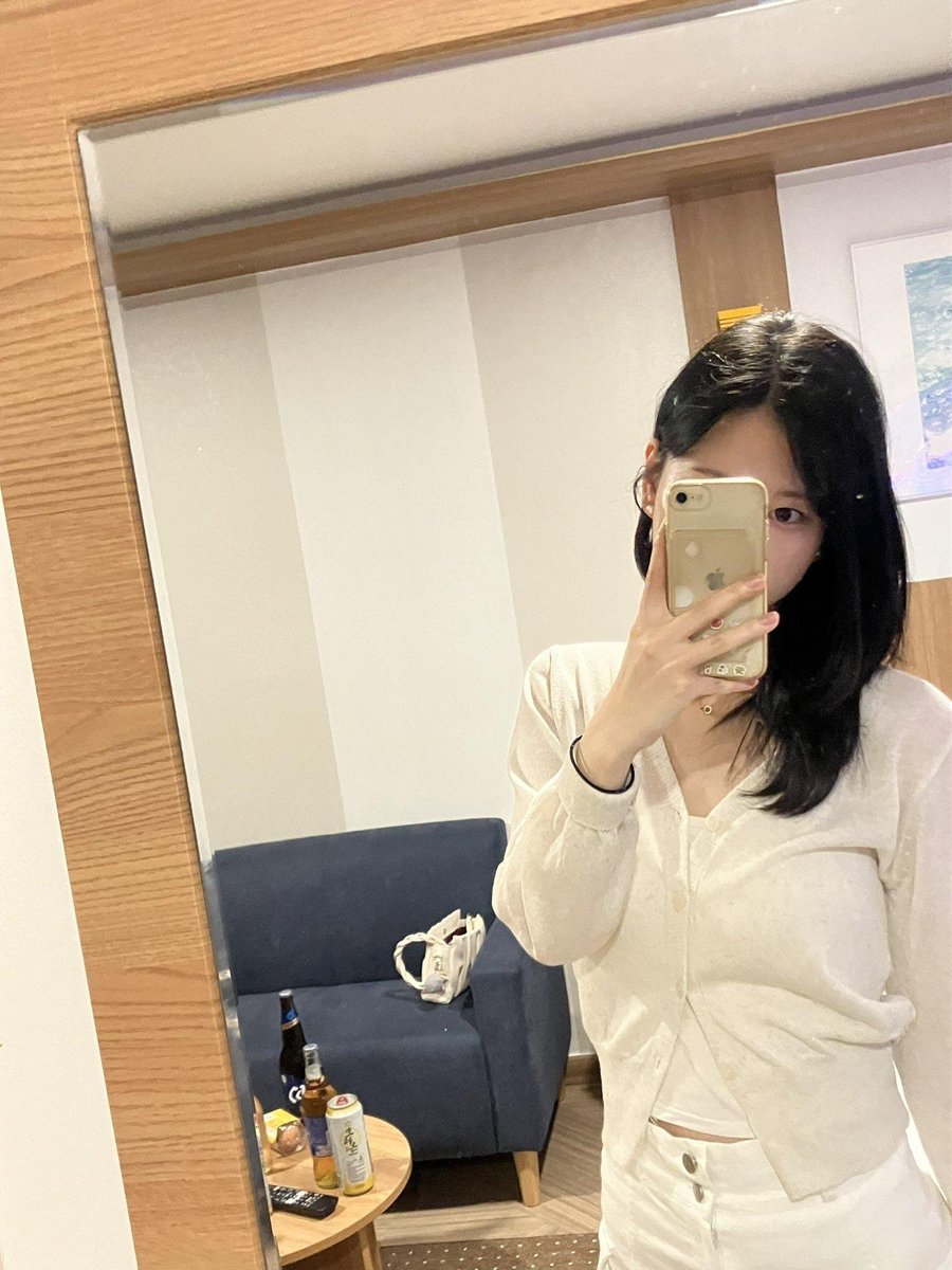 donna21207's tweet photo. 乱●会でございます‼️

※参加者の方にご提供頂きました✨

隙がある職場の後輩と酒を飲みに行き
その帰りに「休憩しよ」と言った結果...

(先頭にhを付けると表示されます)
ttps://scan.page/p/p5dEZ5

参加希望の方は♡&amp;↻マークと
「🌟」とリ プをお願いします！！
※24時間限定で参加出来ます https://t.co/0uooBHkddz