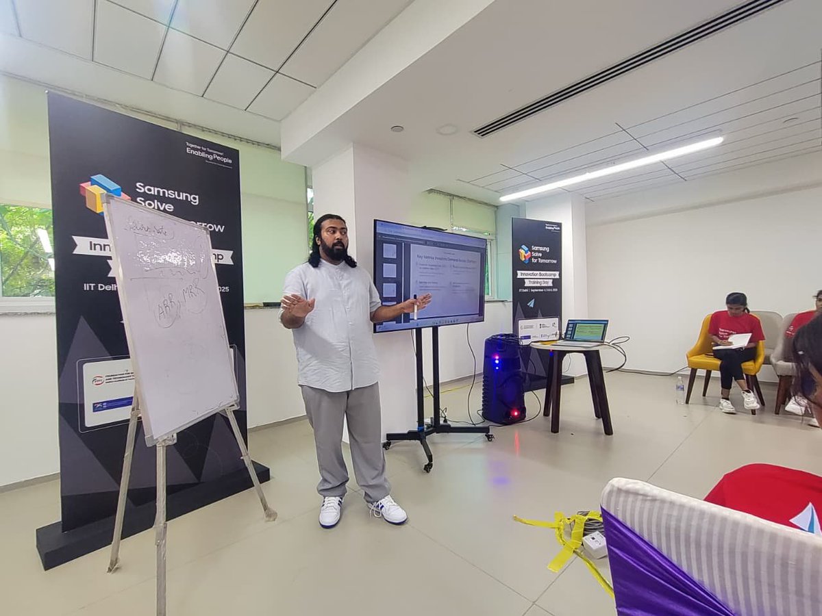 AdIg0YAL's tweet image. Day 5 at #SamsungSolveForTomorrow 
A whirlwind of finance, defence tech &amp;amp; design thinking! Learned TAM-SAM-SOM, explored AI in defence &amp;amp; built with creativity. 
Thank you #sft_India_2025 + @fitt_iitd
