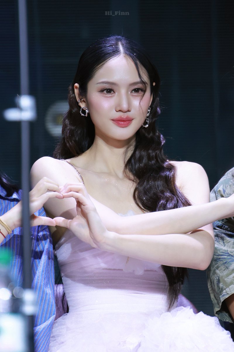 finn_ksg's tweet image. Princess in pink💗

LOOKMHEE NANNING 2NDFM

#LMFanmeetingInNanning 
#LMlookmhee 
#ลูกหมีซอนญ่า #LMSY
