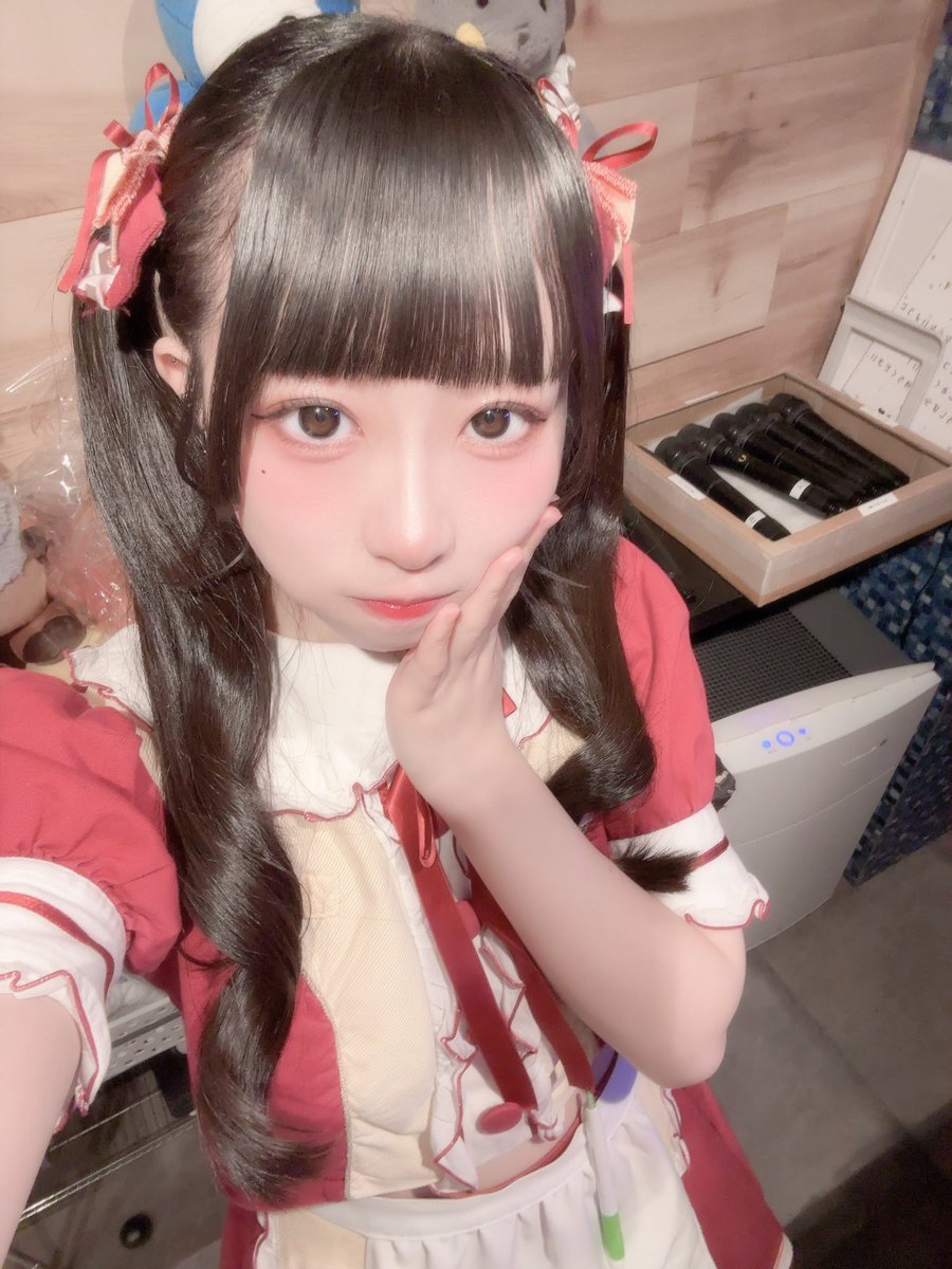 22時までいます！まなさんたくさんお祝いしよー(̨̡՞ . .՞)̧̢♡︎待ってます！！！