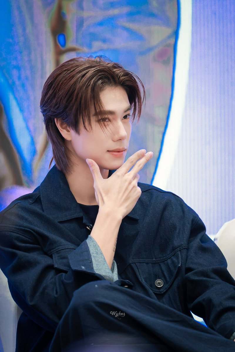 Wykes (@o_onarm) on Twitter photo หล่อมากกกก โอเอมจิ
PHUWIN STELLAR SHANGHAI
#PhuwinFanEventinShanghai
#phuwintang <a href="/phuwintang/">phuwintang</a> หล่อมากกกก โอเอมจิ
PHUWIN STELLAR SHANGHAI
#PhuwinFanEventinShanghai
#phuwintang <a href="/phuwintang/">phuwintang</a>