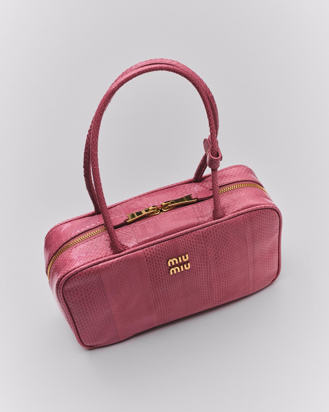 【23SS☆極美品】MIU MIU ランウェイ カーゴポケット ミニワンピース MIU MIU JAPAN (@miumiu_japan) / X