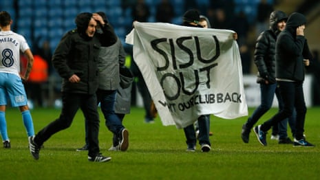ThatCovPod's tweet image. Sheffield Wednesday - we've been there too.
Pitch invasions, tennis balls, plastic pigs, boycotts, protests at the EFL offices in London. We tried it all, and we came out the other side.
Hope to see a show of solidarity at Hillsborough today from both sets of fans, and a…