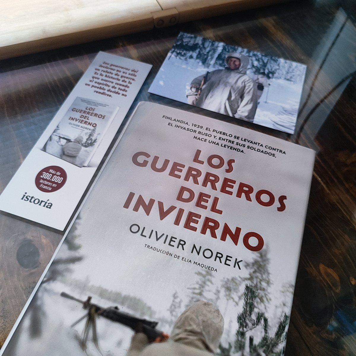 «Los Guerreros del Invierno», de Olivier Norek.
➡️ Consíguelo en amzn.to/3IEd5OZ ⬅️

Olivier Norek se aventura fuera del territorio del thriller policiaco para adentrarse en uno de los episodios más desconocidos y estremecedores del siglo XX: la Guerra de Invierno entre