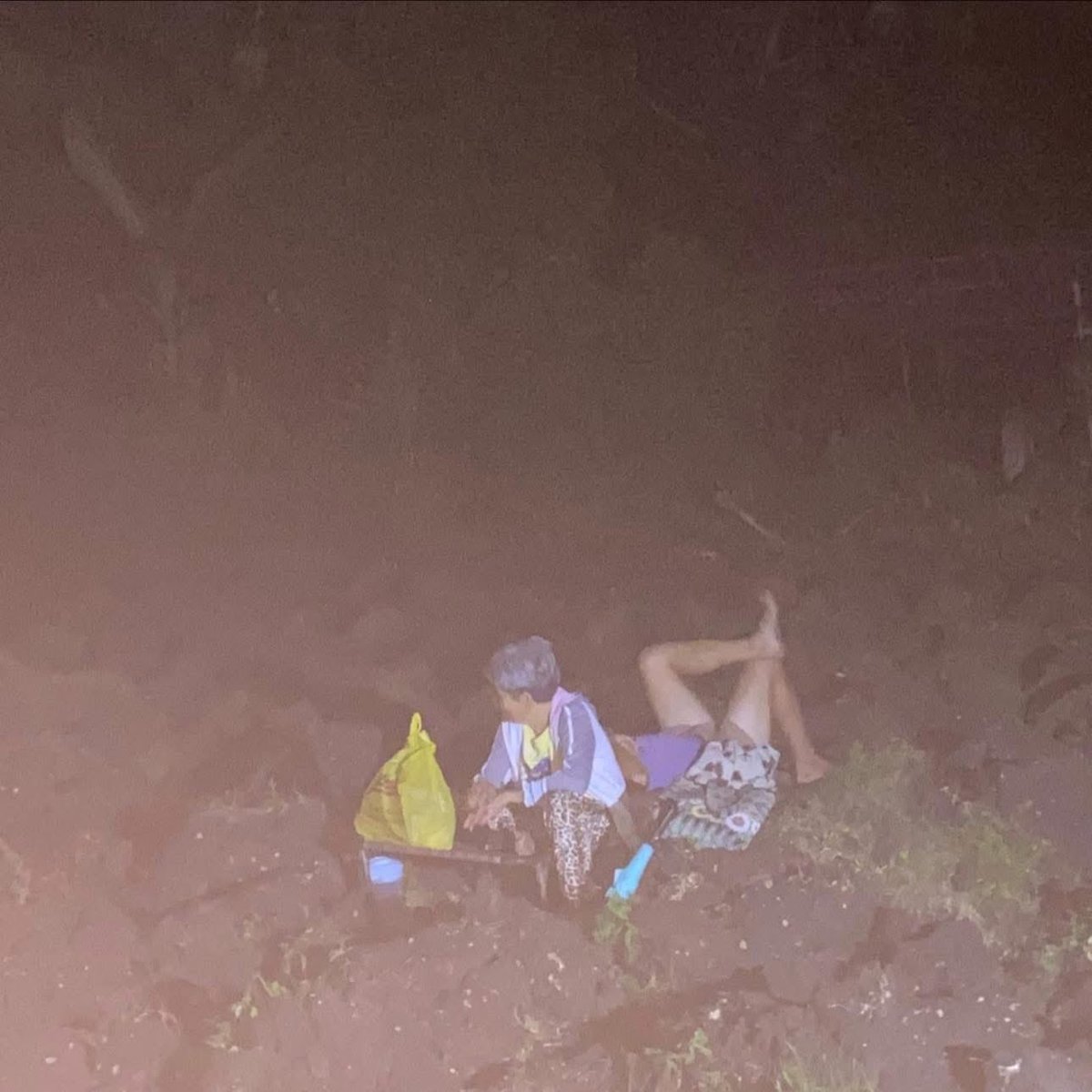 HeroP63216's tweet photo. 💔 Northern Cebu needs our help. A 6.9 magnitude earthquake has left many families without homes, food, and clean water.

Let’s come together and share what we can — food, water, clothes, or any amount of donation. Every act of kindness counts.

🤝 Let’s bring hope to NorthernCeb https://t.co/S10xaMuNAk