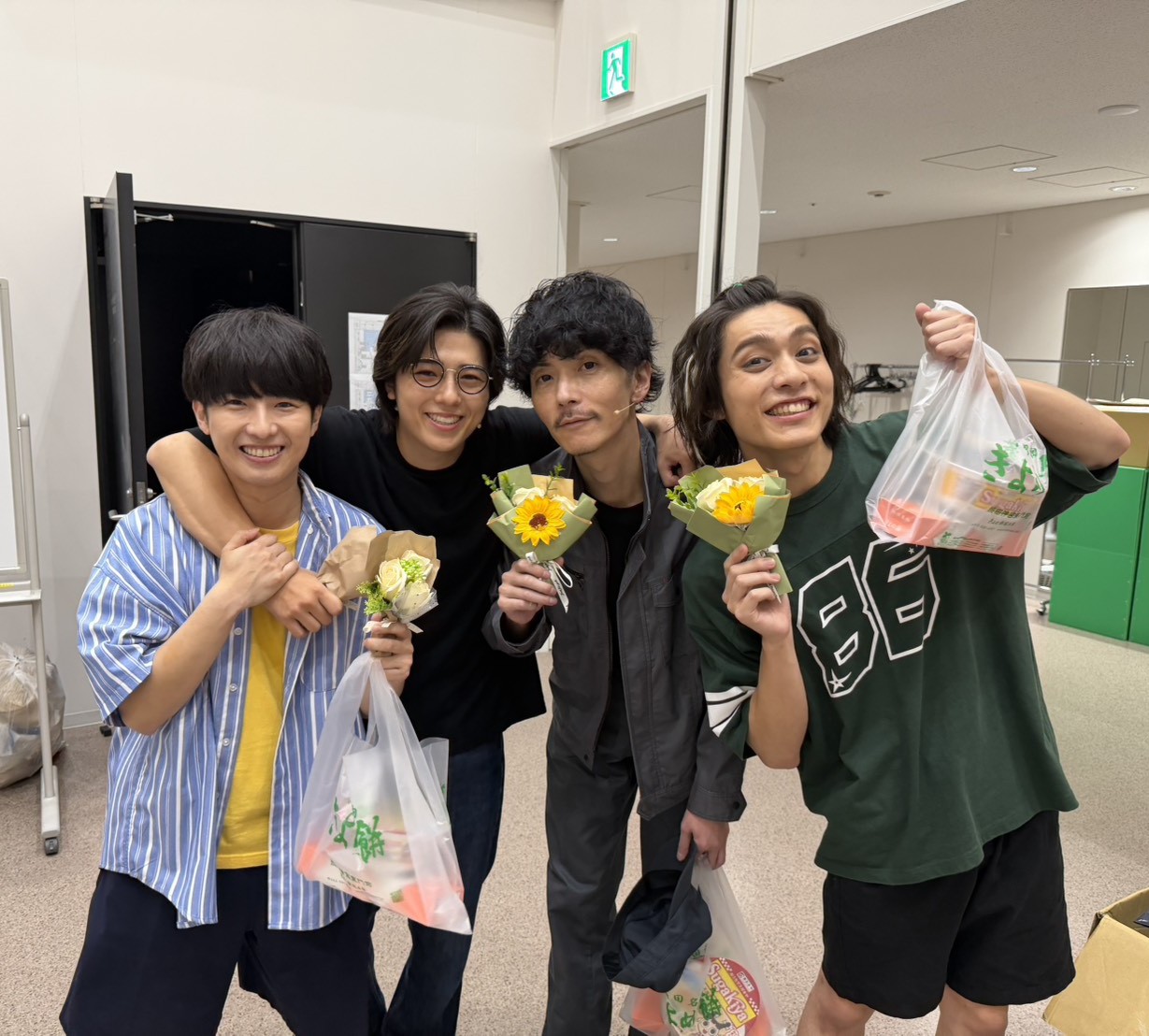 DECKY THE HALL ファラララ プロモ 関係者 DECKY THE HALL ファラララ