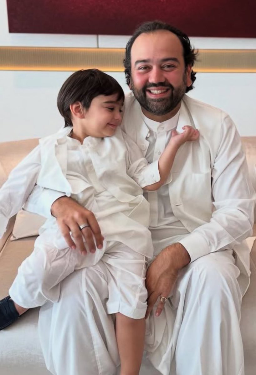 ElsaZRashdi's tweet image. 5 October 2022 Baby: 🥹🤍
#MirSijawal @BakhtawarBZ #FavBaby #OctoberBaby