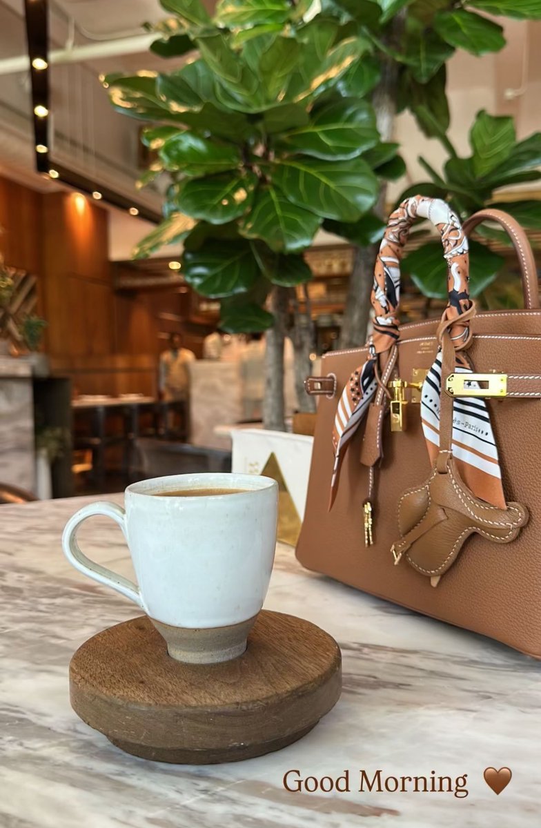 🍃🤎

اللهم اني أسألك خير أموري كلها
وأعوذ بك من خزي الدنيا وعذاب الآخرة   
صباح جميل وثقة برحمة الله ☀️🍃

صبحكم الله بالخير و الرضا و النعيم ☀️ 

 🍃🤎