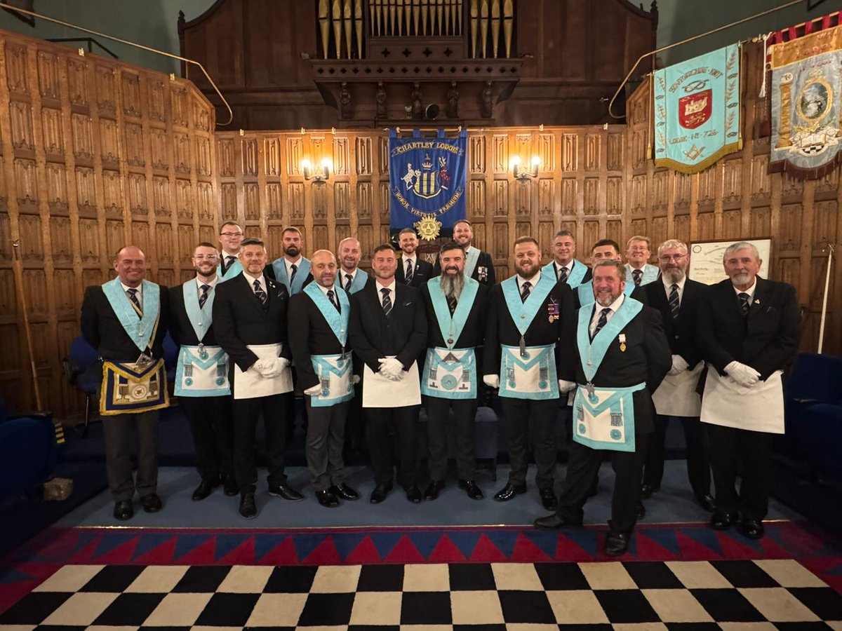 ChartleyLodge7569 tweet media