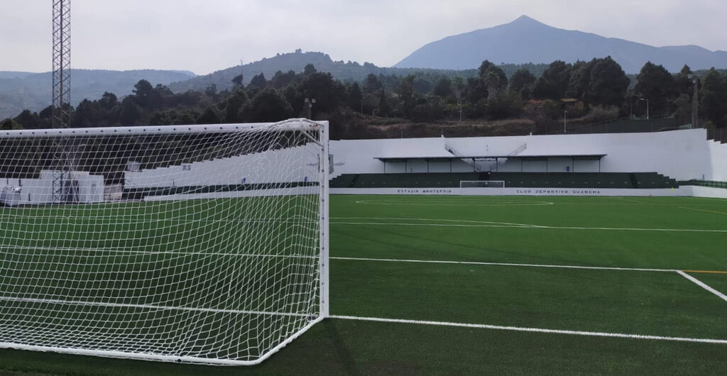 ¡Buenos días Charqueros! 

Hoy jugamos a los pies del Teide. Hoy juega el Charco !!! 

Te esperamos en La Guancha ⚽️