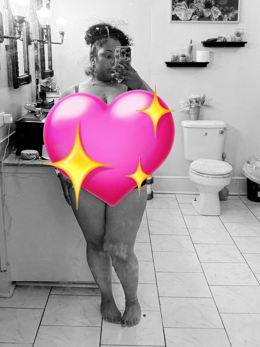pytmeekk's tweet photo. Who up and tryna purchase some content? 🤪 https://t.co/R2KZbfqRSH
