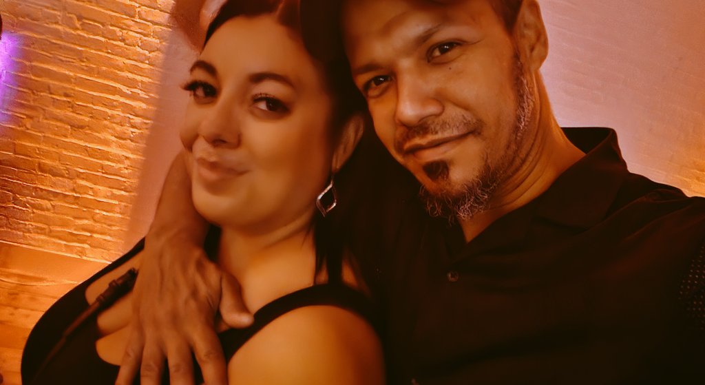 OasisJaguaresco's tweet photo. Con la Jefa @brendayahaira @DJCHUS #BK #Year47 https://t.co/KFjVAkrPRY