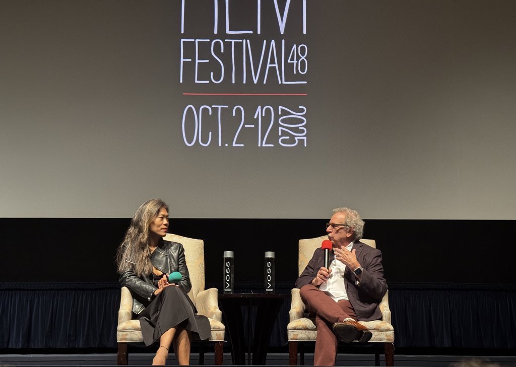 saigautham123's tweet image. #LeftHandedGirl is a great second outing from Shih-Ching Tso. Straight out of @Lilfilm school of making and editing. Big sucker for their Slice of life dynamic realism nature and brilliant honest portrayal. And how superbly they extract performances from child artists. 👌@netflix