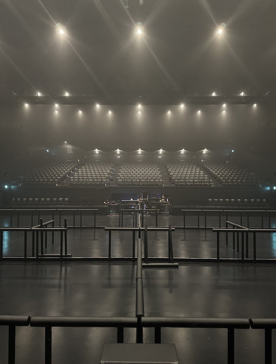 pg_koushiki's tweet image. 「FANCLUB UNDERWORLD 6」 COMTEC PORTBASE 公演 開場します！
そして、読売テレビ・日本テレビ系『僕のヒーローアカデミア FINAL SEASON』初回放送は本日17:30よりスタート！
THE REVOを聴きながらぜひお待ちください！
#FCUW6 

▼配信URL
pornograffitti.lnk.to/THEREVO