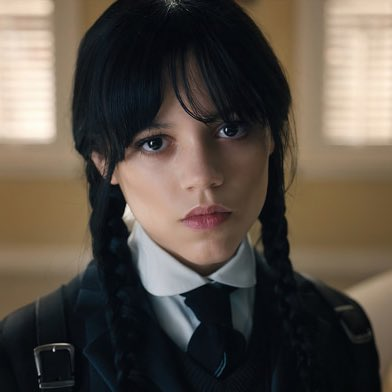 bpthaber's tweet photo. Soru: "Kahramanınız kim?"
Jenna Ortega: "Annem. Ama bir kahramanım daha var. Filistin halkına ve onların seslerini yükseltme biçimlerine hayranım. Dünya onları görmezden gelse de..."