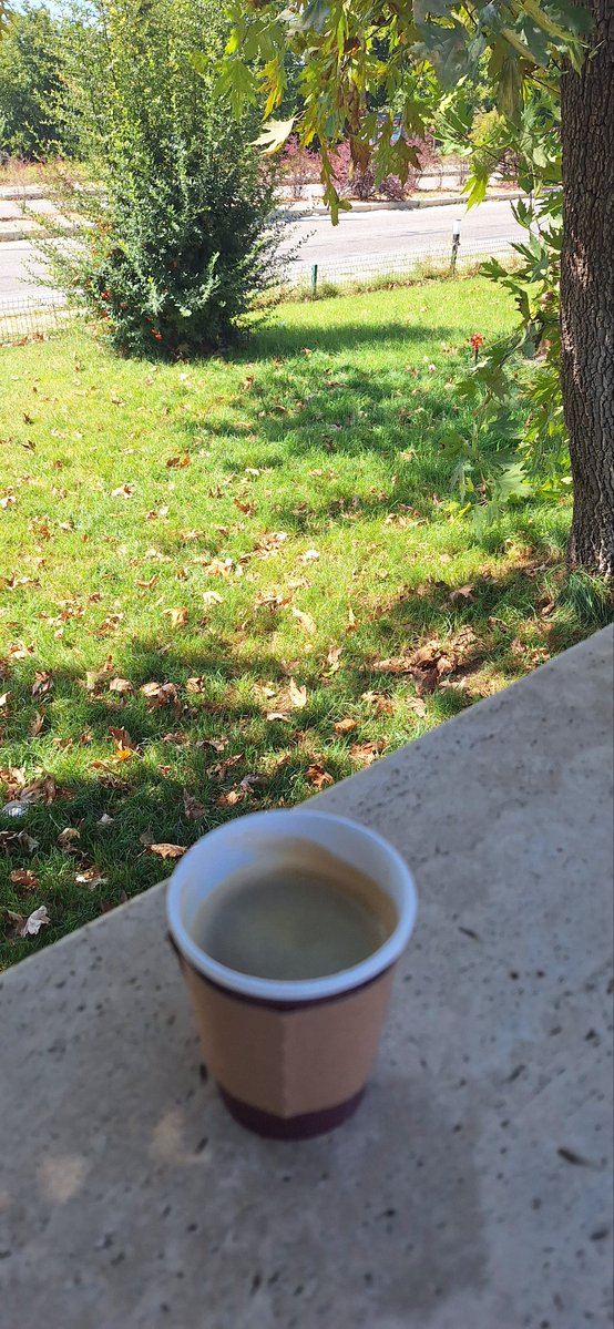 Geçmişin sesini kısmadan...
Geleceğin şarkısını duyamazsın...
Derslerini al onu azad et...
Ve yola devam et... 🌞🌼🍀☘️🍁🌿☕️🕊
Mutlu ve keyifli bir haftasonu diliyorum..
#Günaydın #cumartesi #haftasonu #yasamak