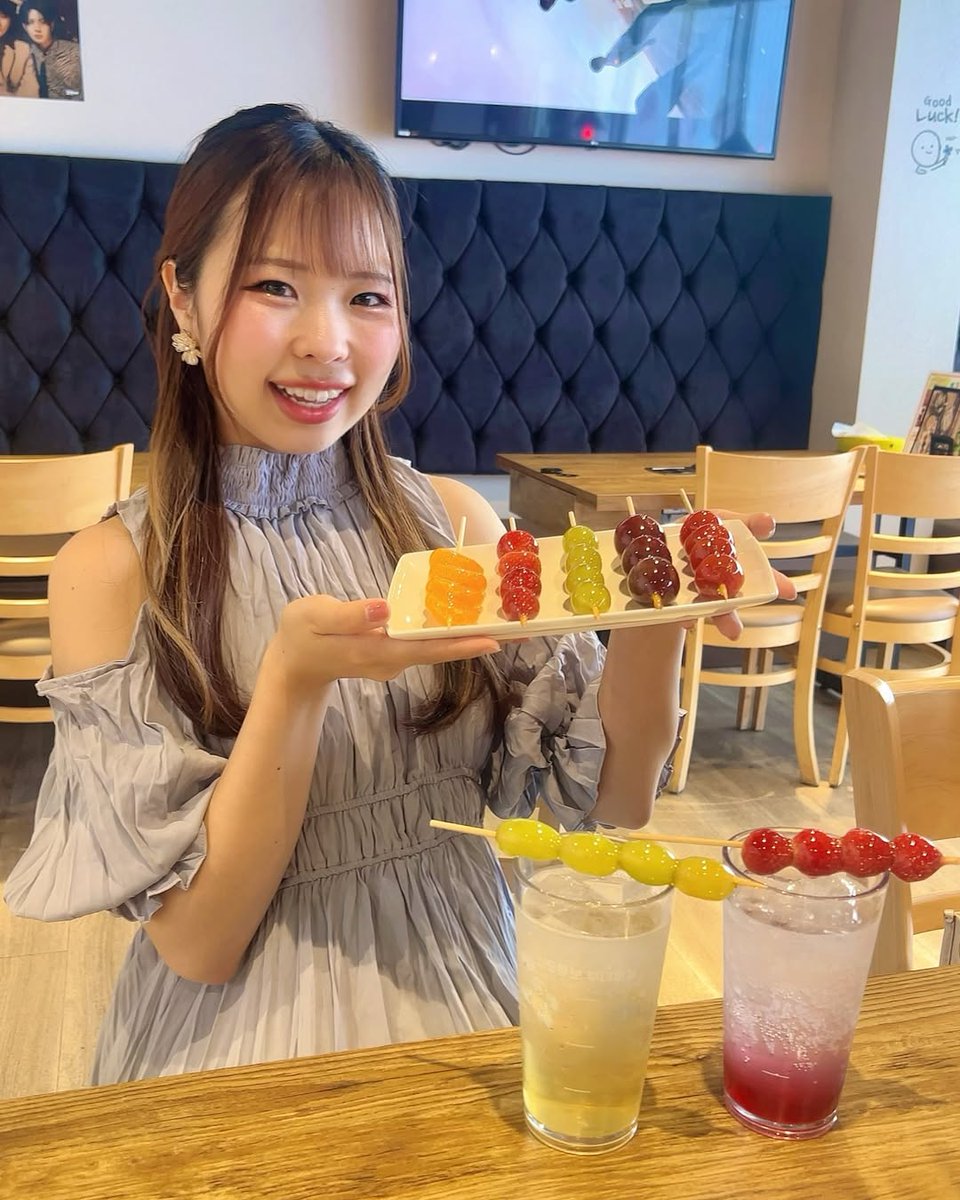 3m2a5n's tweet photo. 初！タンフルサワー🍓🍇🍊

これはハマる…！！！
可愛いだけじゃなく美味しいいぃ！！

大好きな韓国料理と共に
大好きなフルーツまで食べれるの
最高に幸せでした💞

焼き鳥じゃなくて
『タンフル盛り合わせ』があったよ❣️笑 https://t.co/D1bjAyL42o
