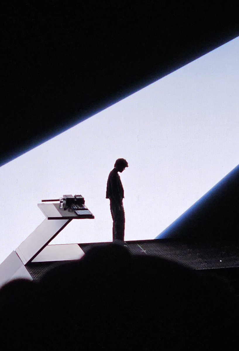 ash 🌸 tweet media