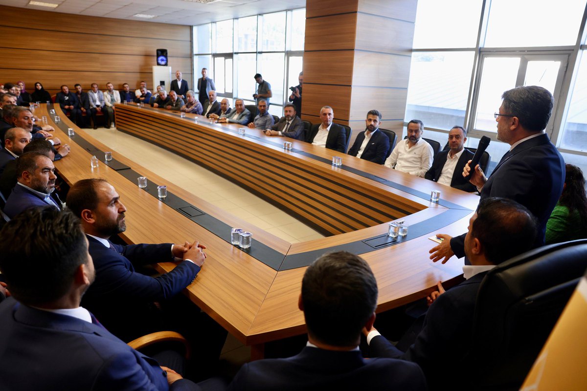 AkpartiBitlis13's tweet photo. Bakanımıza nazik ziyaretlerinden dolayı teşekkür ediyor, kendisini milletin evi AK Partimizde ağırlamaktan mutluluk duyuyoruz. https://t.co/6dBMB3HumE