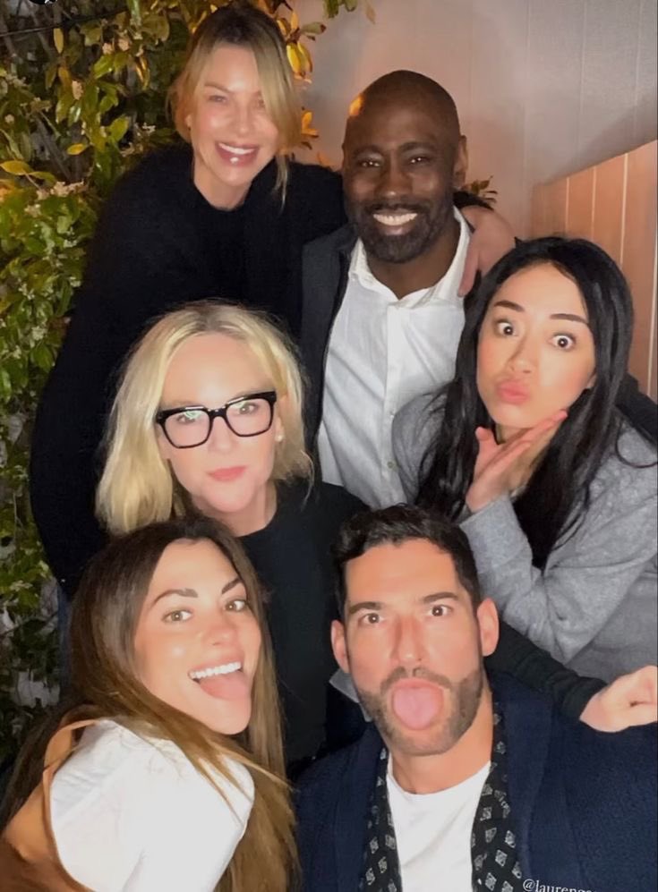 Dorisd_r's tweet photo. Memories ๐๐๐
#LuciferNetflix #Lucifercast https://t.co/dfKYkKikfQ