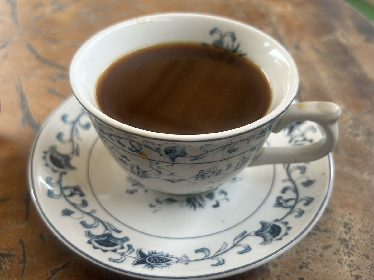 Majuli_Chapori's tweet image. This morning, working from a local cafe here. Quite an unassuming place that serves absolutely delicious coffee, sourced from different parts of #Java!
#PierCoffee #Yogyakarta